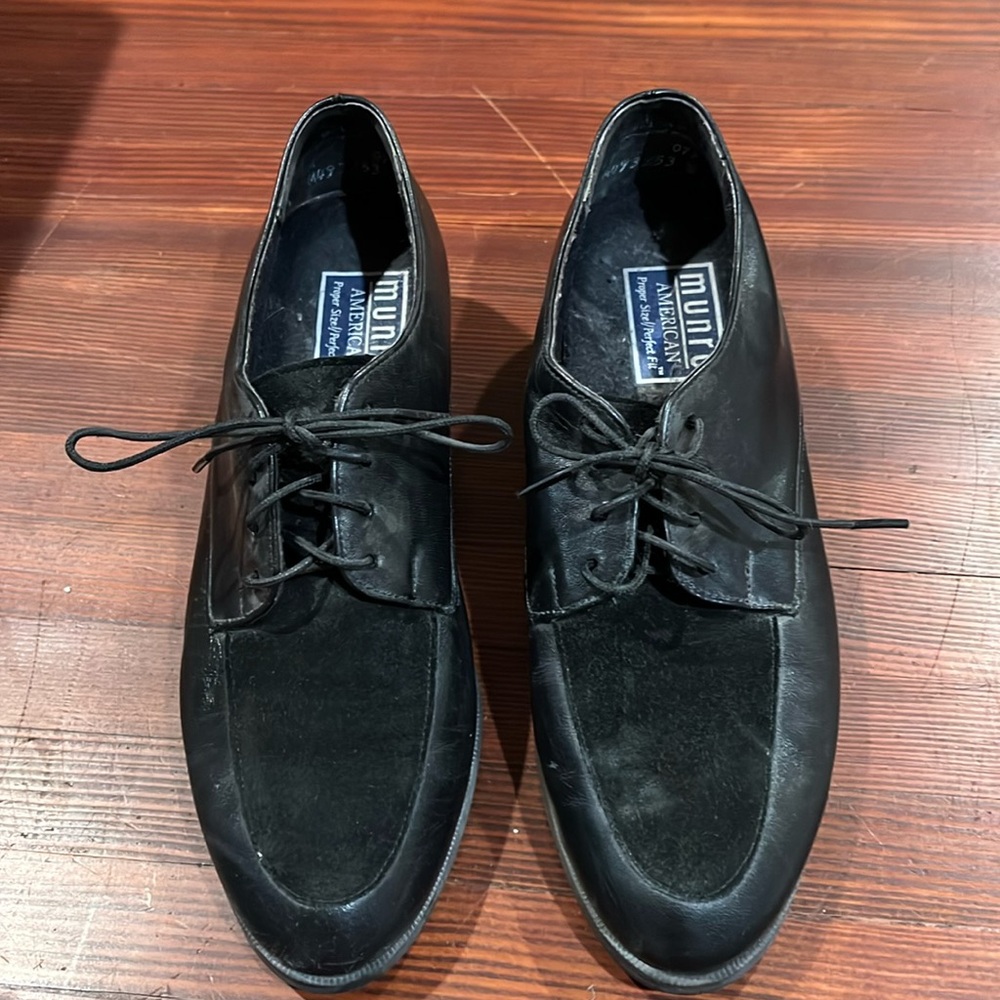 Munro Sport Loafers, Black, size 6.5M